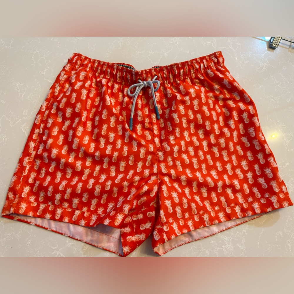 Tommy bahama men’s small swimsuit- short with pineapples
